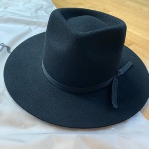 Lack of Color Hat